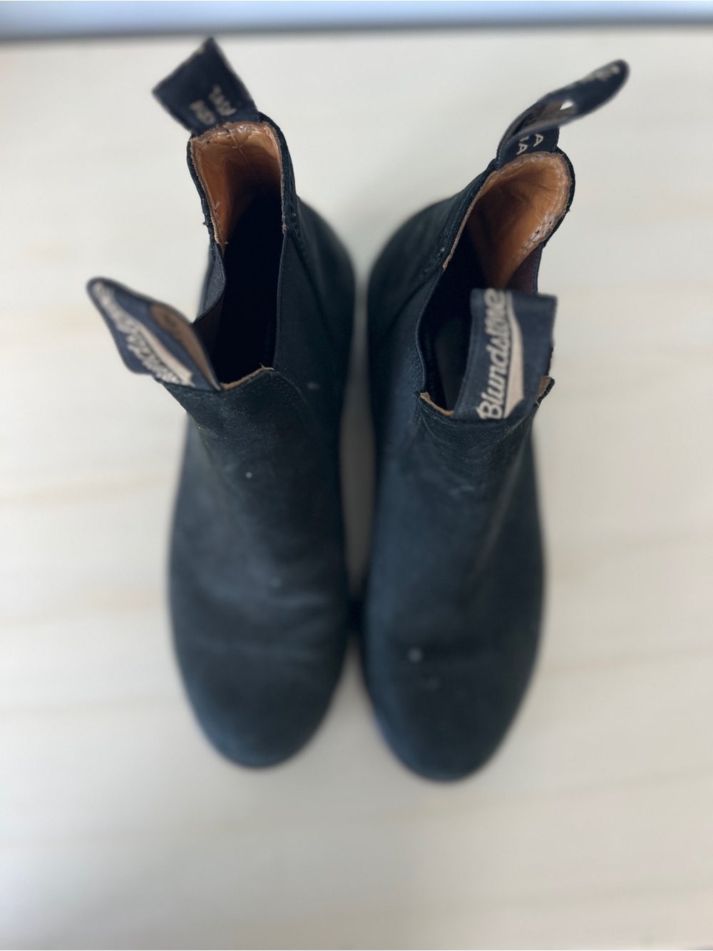 Blundstone Black Chelsea Suede Ankle Boots - Picture 4 of 7
